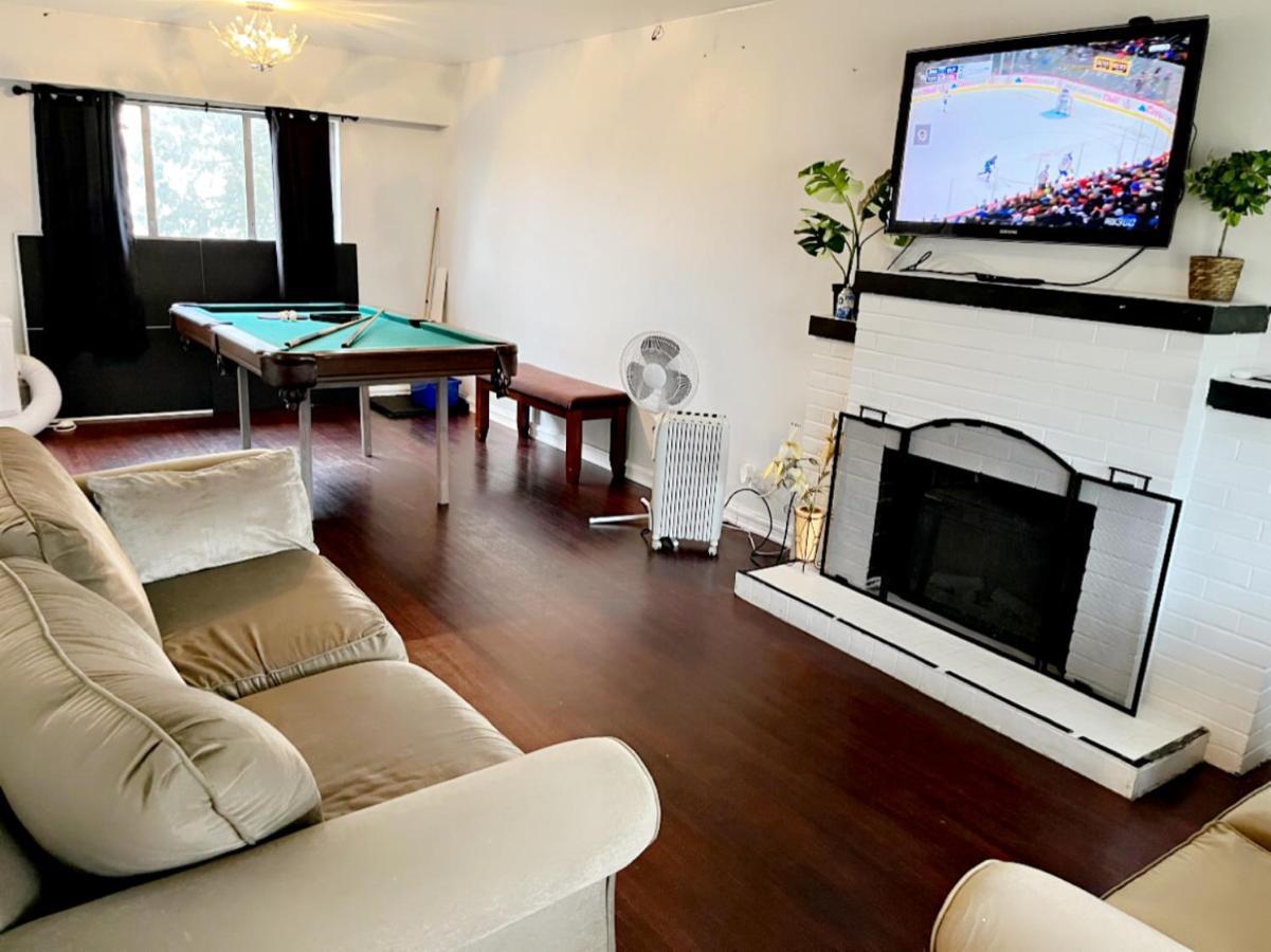 Вілла Vintage - 3 Bed House - North Surrey - Ping-Pong And Pool Table - Tv Cable Екстер'єр фото